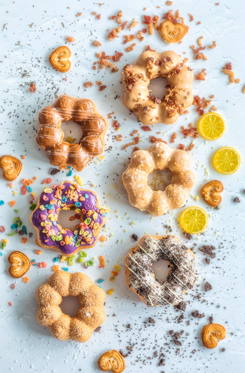 6 mochi donuts filled with toppings.